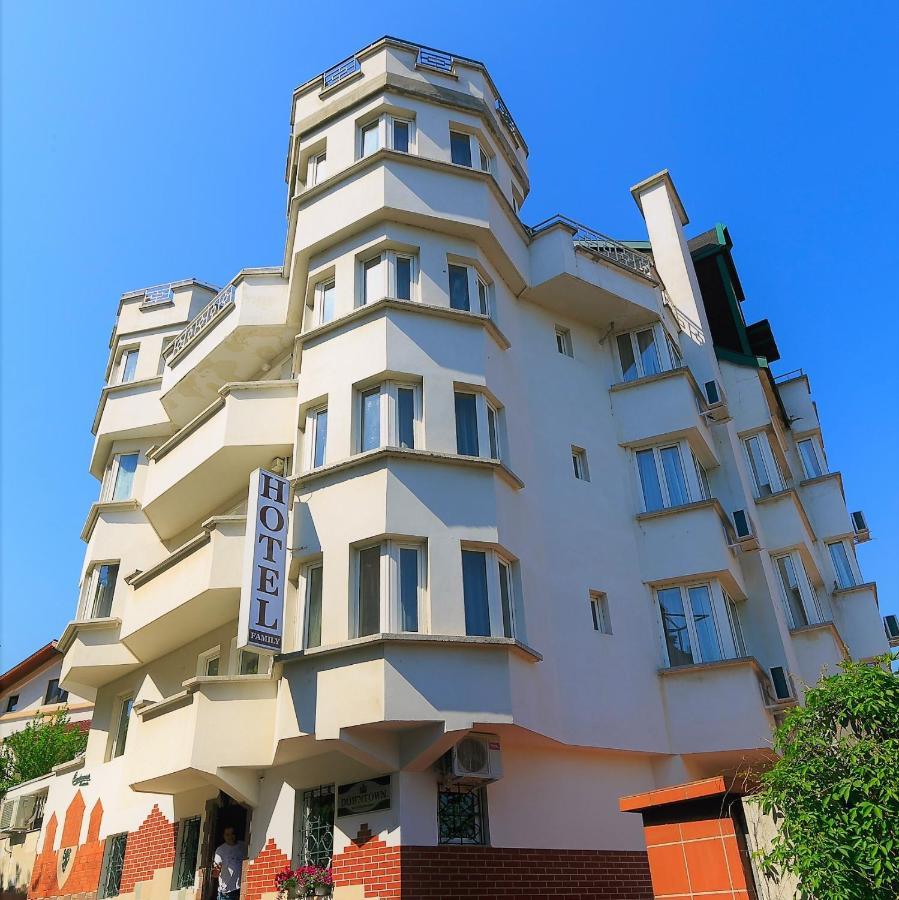 The White House Hotel