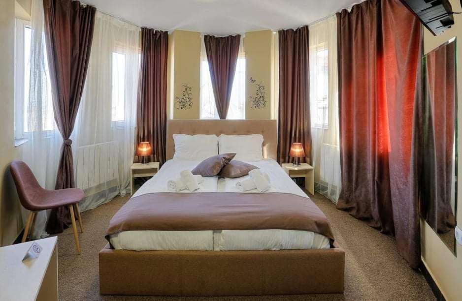 The White House 2*